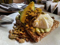 牛油果吐司-BOR Eatery(安福路店)