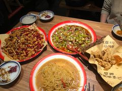 -泥糊破店小酒馆·团建聚餐(南京西路店)