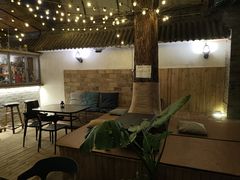 -脚下咖啡·CHILL酒馆(灵光东巷店)