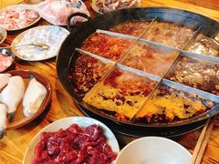 -岗上渣渣老火锅(两路口店)