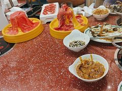 -四囍码头海鲜烧烤自助火锅(外滩南京东路悦荟广场店)