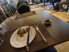 -大中华希尔顿酒店-念自助餐·嗨啤·小龙虾