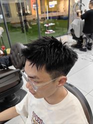 -尤司男士国潮理发馆