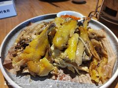 -头上红煨盐鸡·非遗院子餐厅