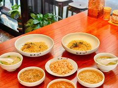 -裕兴记•蟹黄面馆(人民广场店)