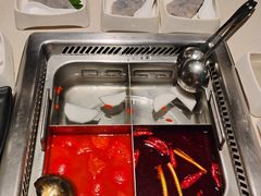 -海底捞火锅鲜切牛肉主题店(长寿路店)
