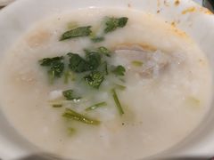 -粤港湾砂锅粥·宵夜(宝龙店)