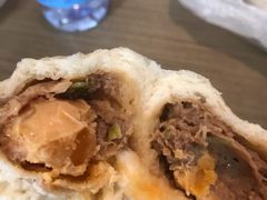 咸蛋黄超人包-老陶包子铺(南大西南村店)