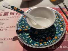 -尚尚仙·酸汤猪手·猪肚鸡火锅(华联万柳购物中心店)