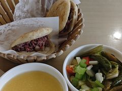 -闫家驴肉老店(华电一校店)