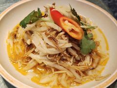 -侬佳蒸菜馆(听潮店)