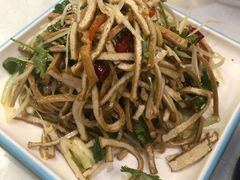 -纳家楼·地道陕菜(劳动路店)