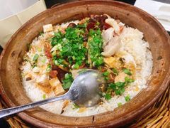 腊味煲仔饭-野迹·石橄榄鸡·烧烤(新洲店)