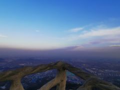 -鬼笑石后山停车场
