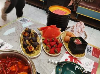 99元吃到扶墙的寿喜锅自助餐