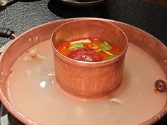 -菌自由丨野生菌火锅特色庭院餐厅(丽江古城店)