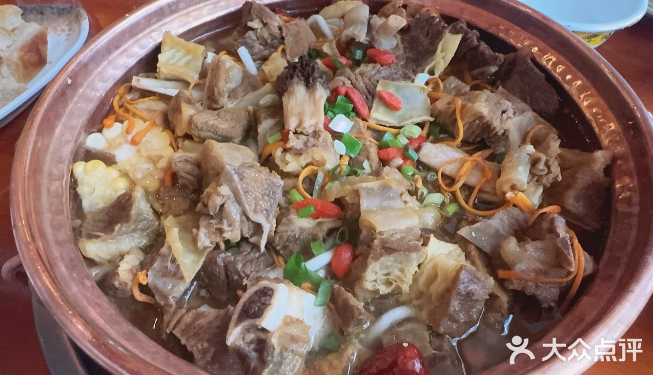 夕阳的布达拉宫和我共进晚餐