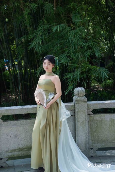 挪娅婚纱摄影皇家会所图片