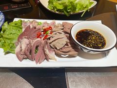 -土灶台东北大块肉烧烤(风景城邦店)