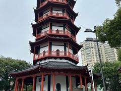 -绳金塔