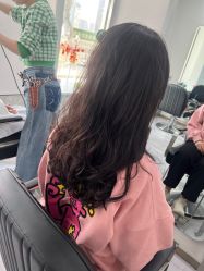 -LILI·HAIR SALON理理造型