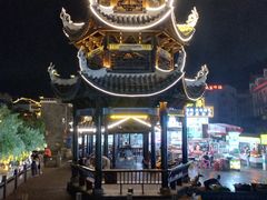 -罗满娘特色豆花烤鱼