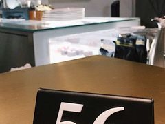 -UNI UNI(环亚凯瑟琳店)