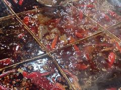 -铜元老码头鳝鱼火锅