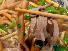 -镇南锅盖面馆(解放路店)