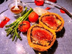 惠灵顿牛排-弦月窗LUNETTE BY AMANDA(复兴路店)