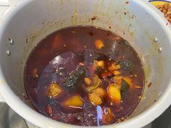 -晓彭肥肠鸡·泡椒鸡火锅(水木天地店)