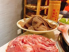 又大又厚的老肉片-陈艳红火锅菜·冒菜(簋街店)