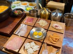 -银米·云南传统过桥米线(双廊黑金冠店)