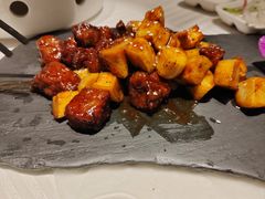 -湖庭壹品鸭王·传统北京烤鸭·别墅私房菜·庭院宵夜(江宁店)
