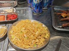 -马路牙子烧烤音乐酒馆(望京店)