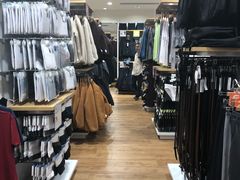 店内环境-优衣库(广州恒宝广场店)