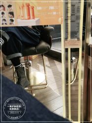 -一東造型烫发染发