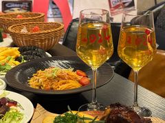 -mordew加州日记西餐&小酒馆(新天地店)