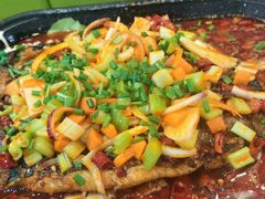 -鱼众不同·鸡公煲·烤全鱼(国顺路店)