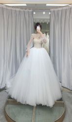-莫小姐婚纱