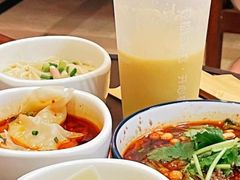 -金色印象·4k影院式足体养生(龙腾路店)