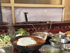 -金卯白肉罩火烧