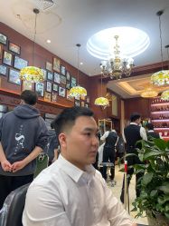 -尼特斯男士发型馆