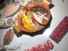 -墨居上隐·院子里火锅(峨眉店)