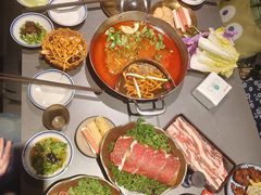-楠小云·云南鲜菌·鲜牛自助火锅(九眼桥店)