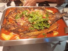 蒜香烤鱼-鸣记脆皮烤鱼(岐山路店)