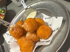 -W COLLECTIVE  DESSERT SHOP