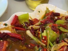 -覃记海鲜美食餐厅