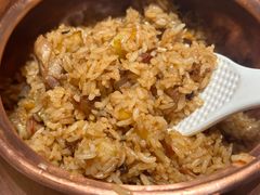 铜锅牛肝菌土豆炒饭-蔼若春.传承云南菜(金碧公园店)