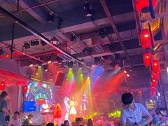-喜鹊音乐酒馆(西街店)